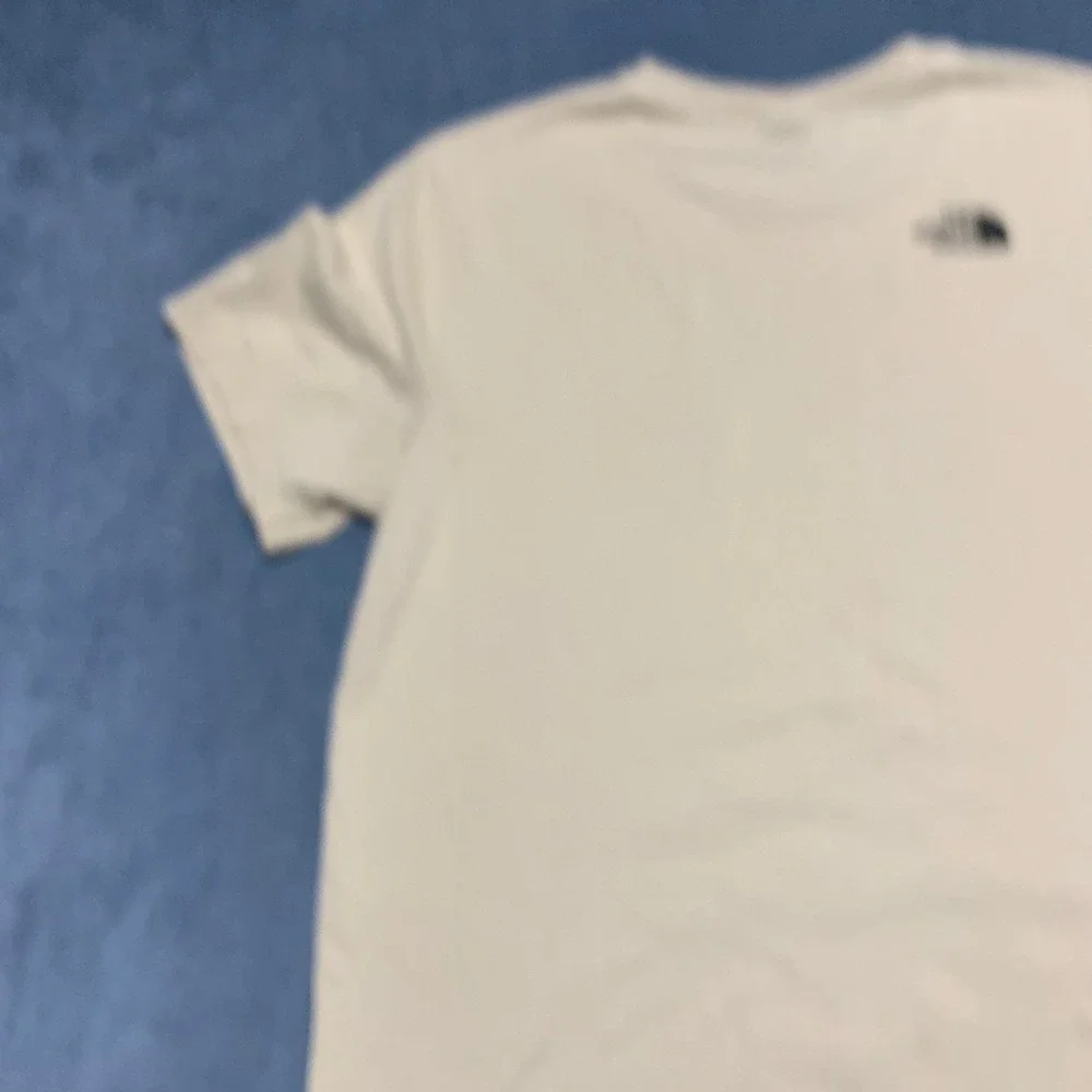The North Face T Shirt Mens Medium Beige Crew Neck Logo Casual Fit Summer Tee